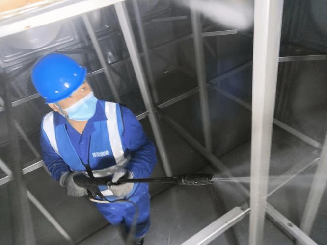 滎陽自來水公司持續開展二次供水水箱清洗消毒，筑牢居民飲水安全防線