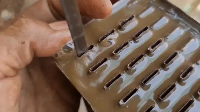 雙面潔凈 沉浸式汽車水箱與建筑物水箱清洗全攻略